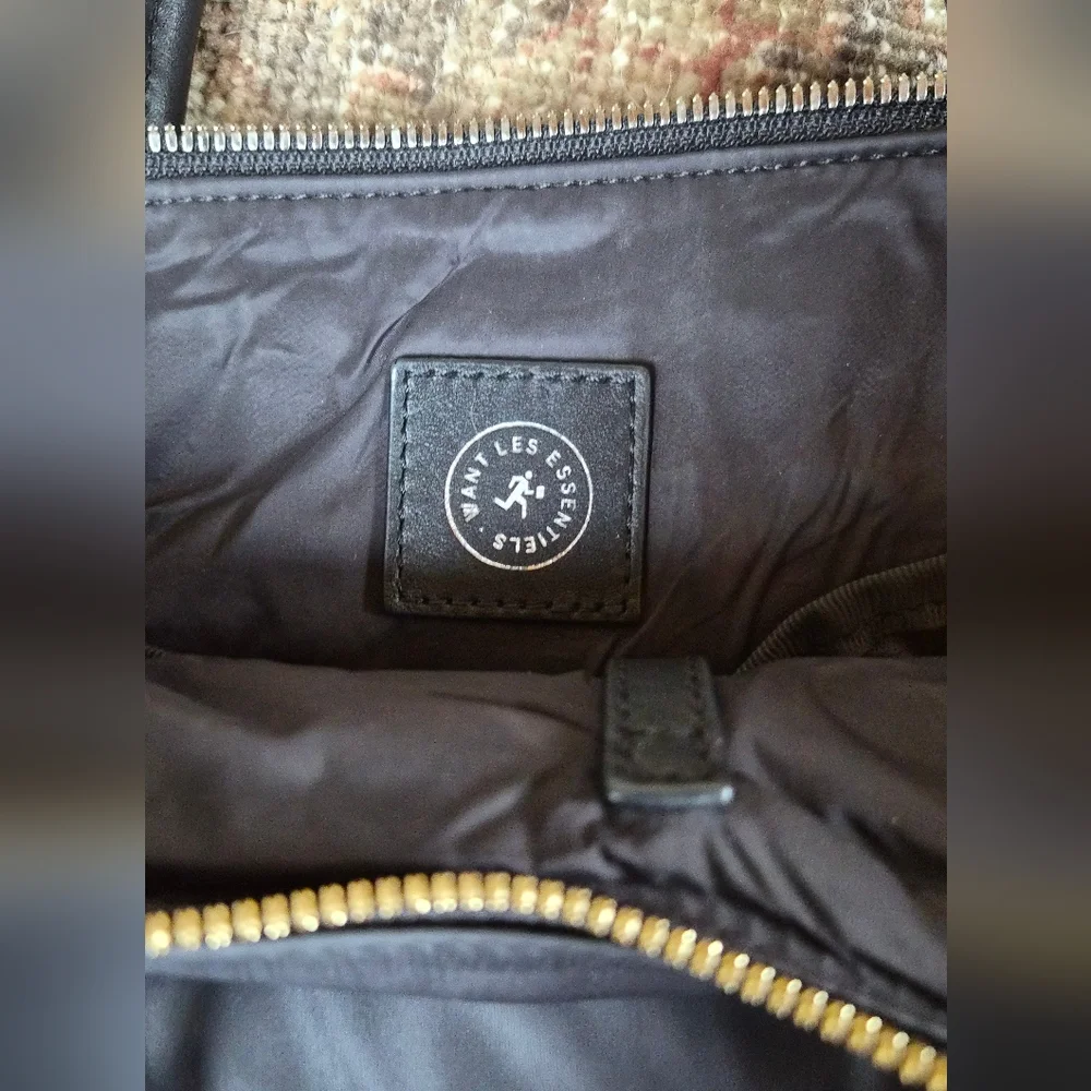 WANT Les Essentiels O'Hare Puffer Tote with Crossbody Strap - Picture 3 of 3
